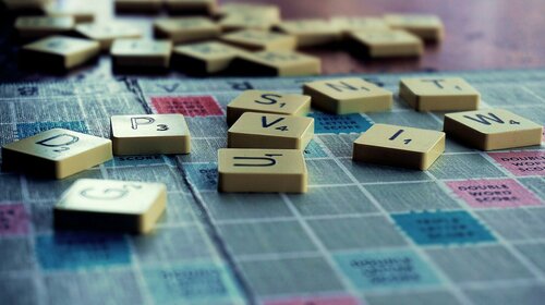 14h : Tournoi amical de scrabble classique organisé par la bibliothèque municipale
